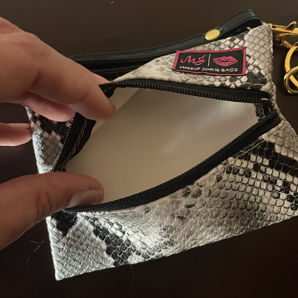 Makeup Junkie Python Micro - image 3